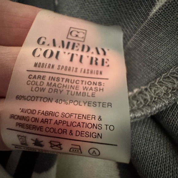 Gameday CoutureOhio State Two-Tones Crewneck Size Small never worn - Picture 9 of 9